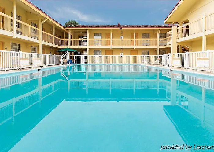 Days Inn By Wyndham Jacksonville Baymeadows